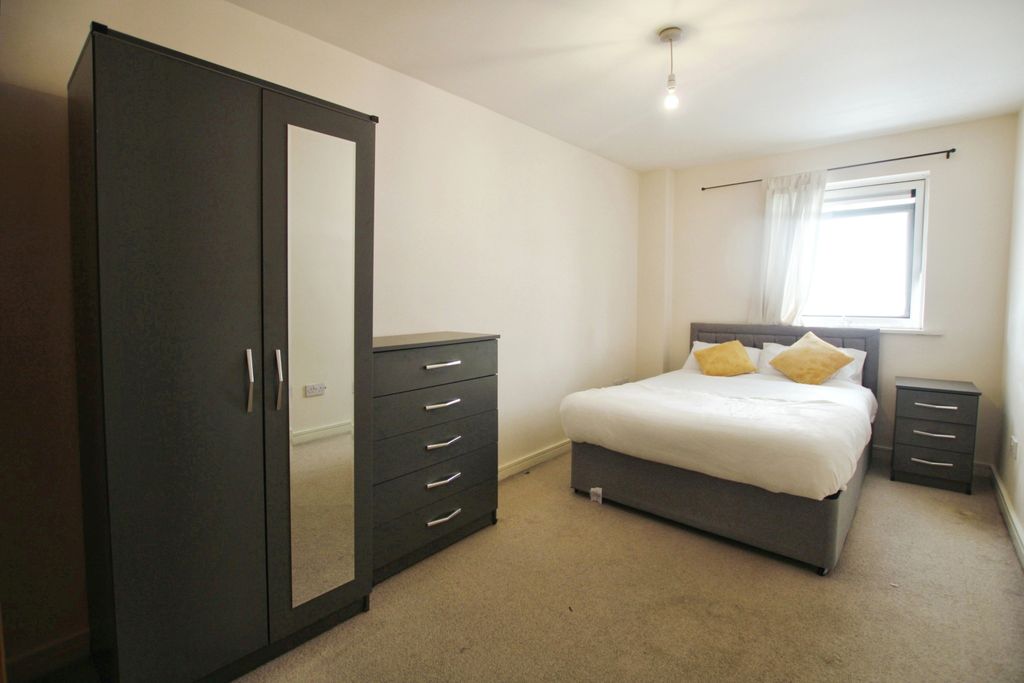Property photo 1 of 5