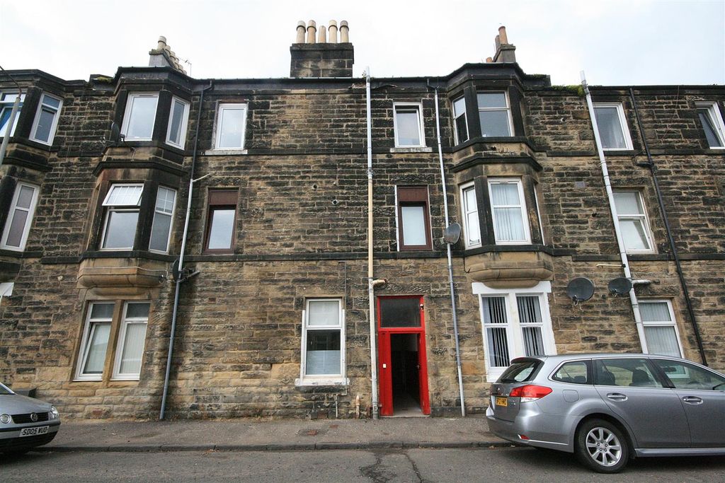 Property photo 1 of 4