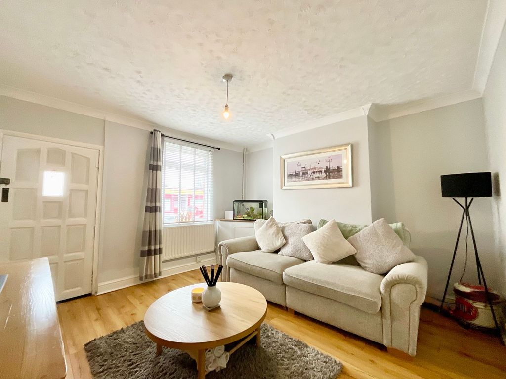 Property photo 2 of 12
