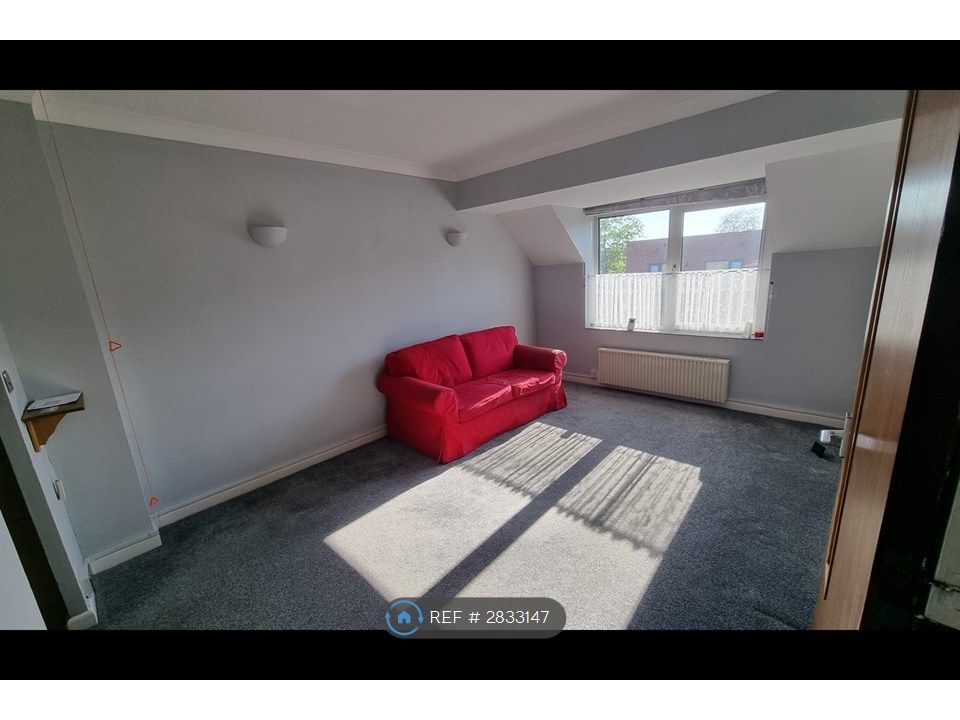 Property photo 2 of 15 Lounge