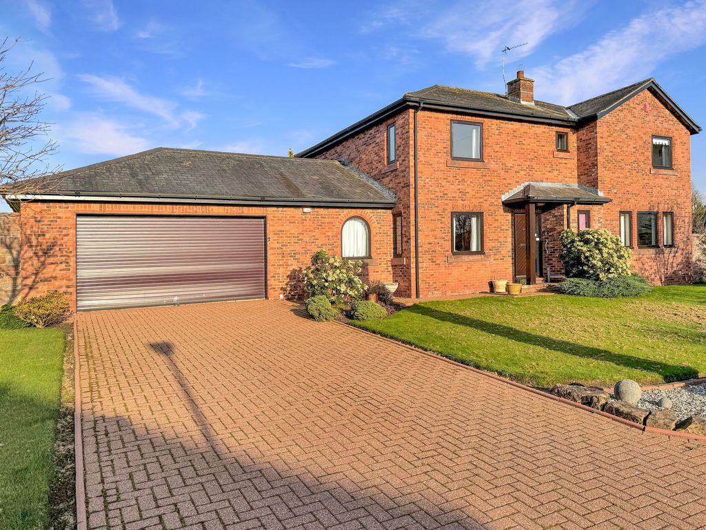 Property photo 2 of 26