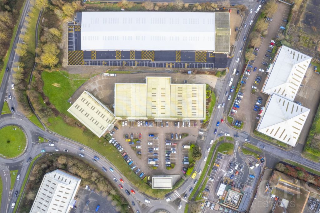 Property photo 3 of 12 Photo 2