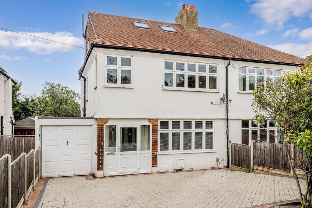 Property photo 1 of 20 Winkworth Road (20).Jpg