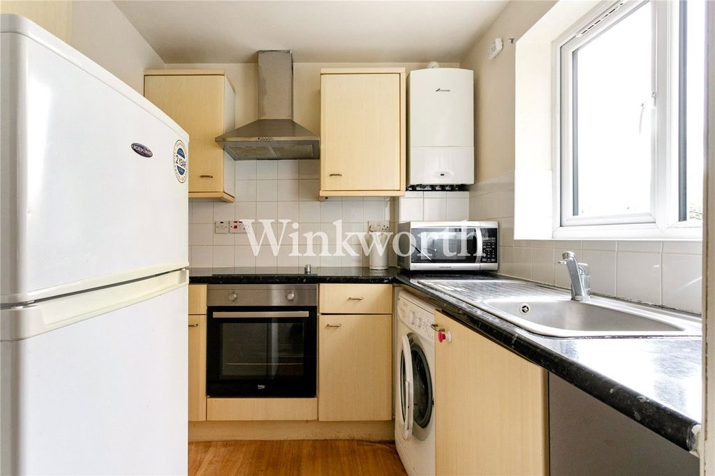 Property photo 2 of 8 Picture No. 01