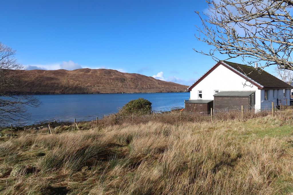 Property photo 2 of 46