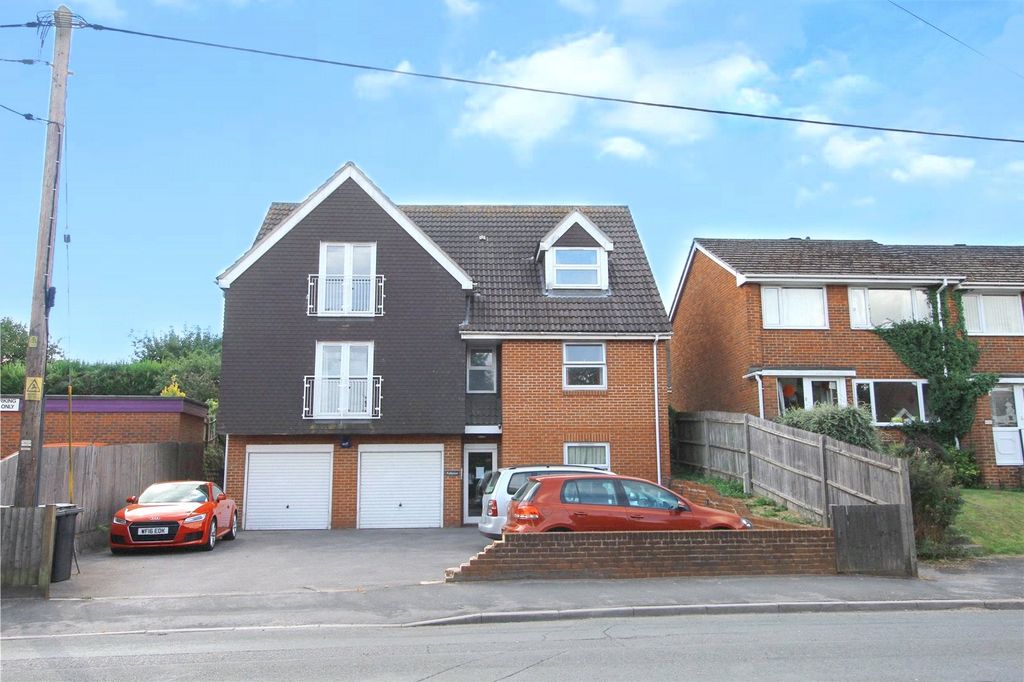 Property photo 1 of 9 Picture No. 10