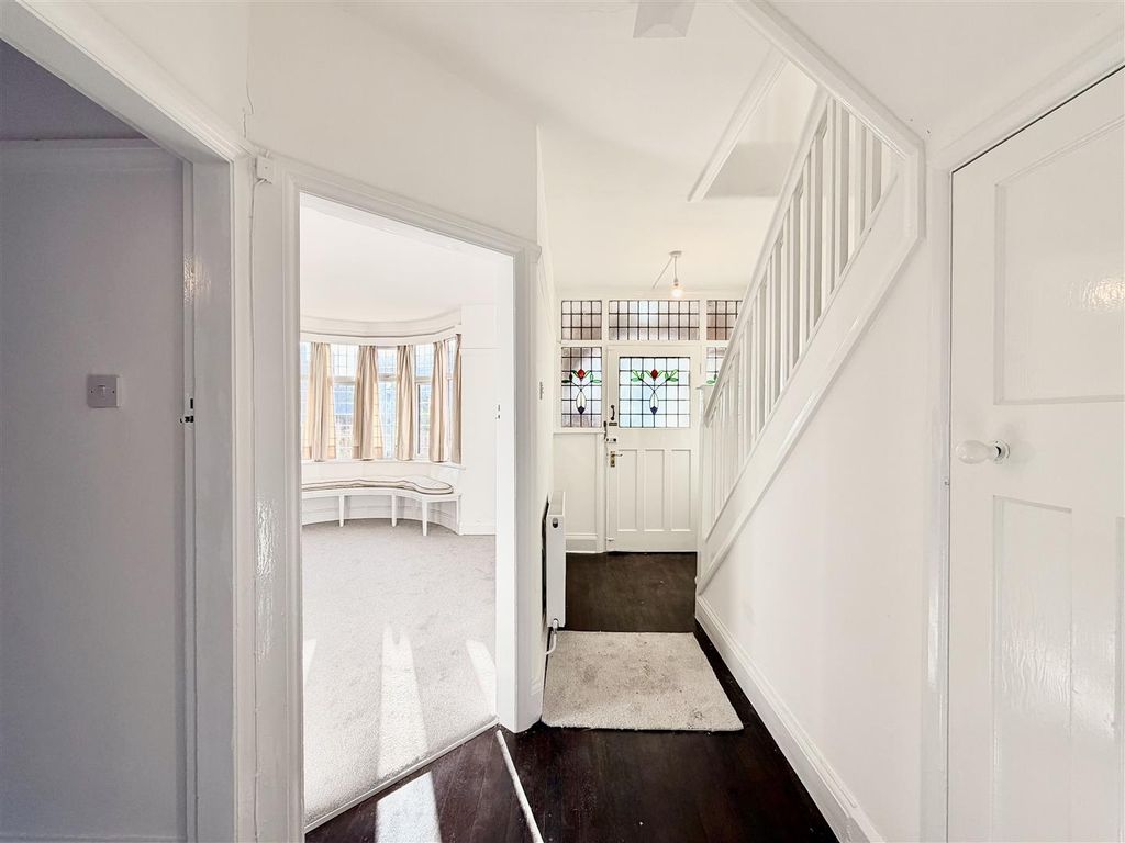 Property photo 2 of 25 2