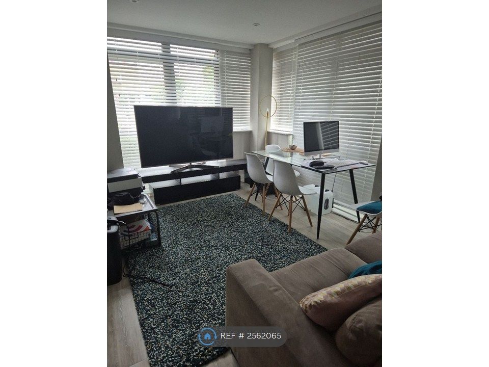 Property photo 2 of 6