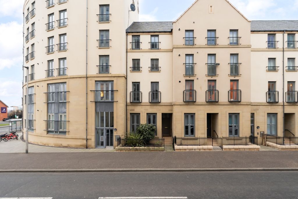 Property photo 1 of 16 Primary Property Image