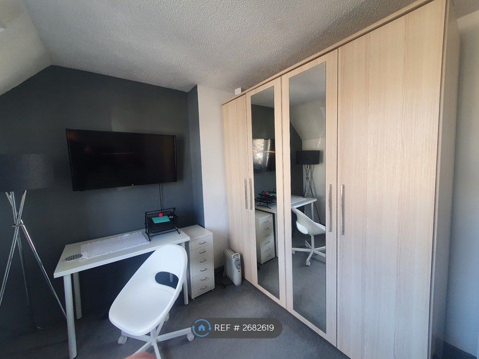 Property photo 3 of 3