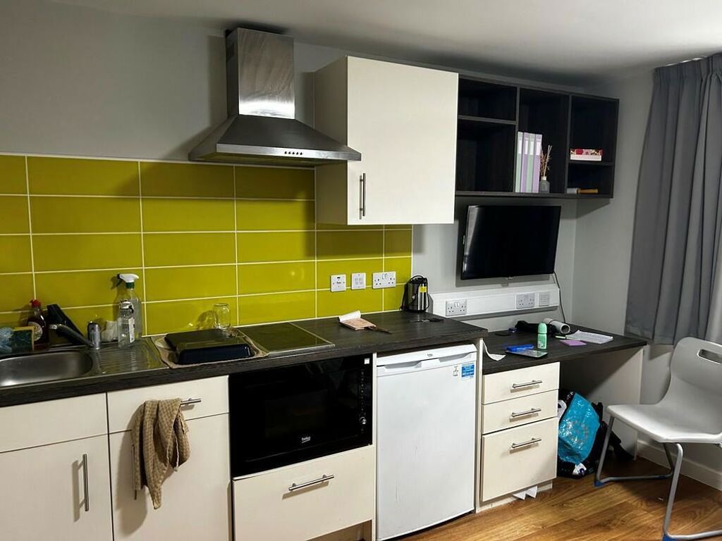 Property photo 2 of 11