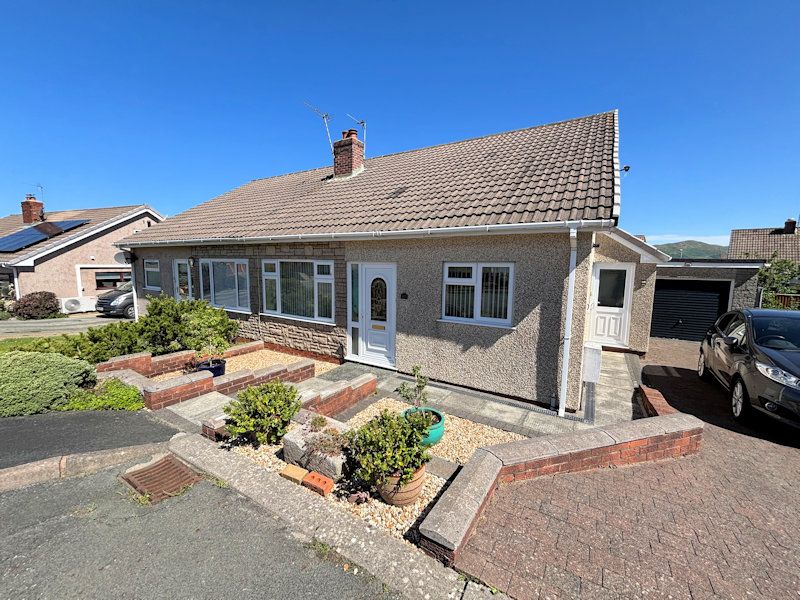 Property photo 2 of 32