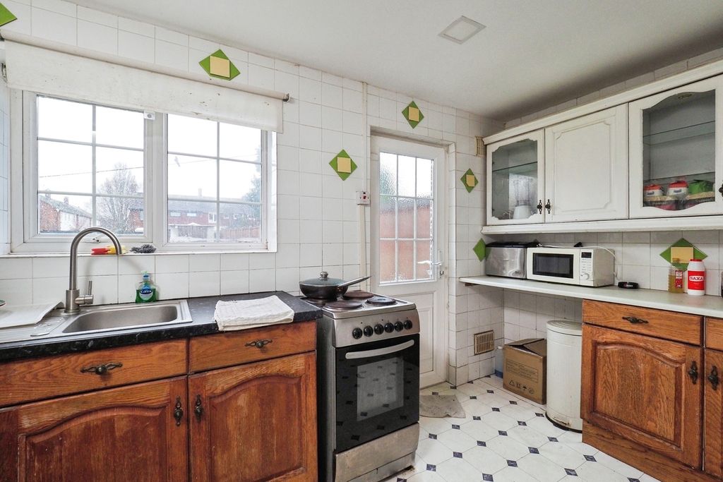 Property photo 3 of 24 Pbox-Img.Jpg