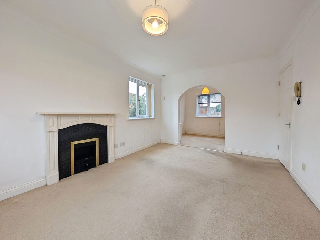 Property photo 3 of 9 Pbox-Img.Jpg