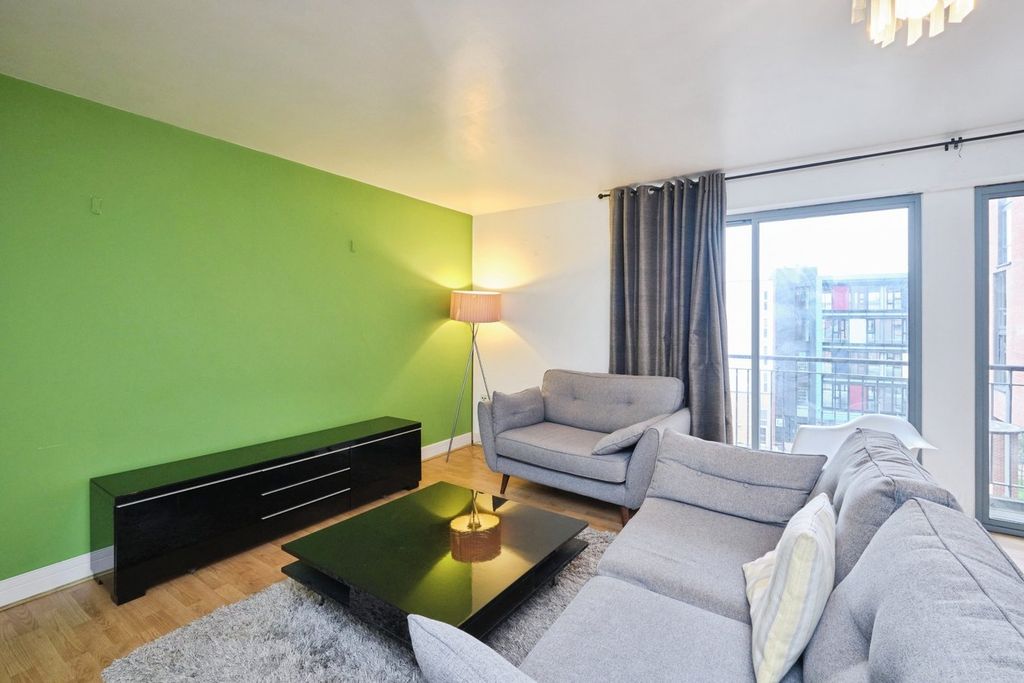 Property photo 3 of 13