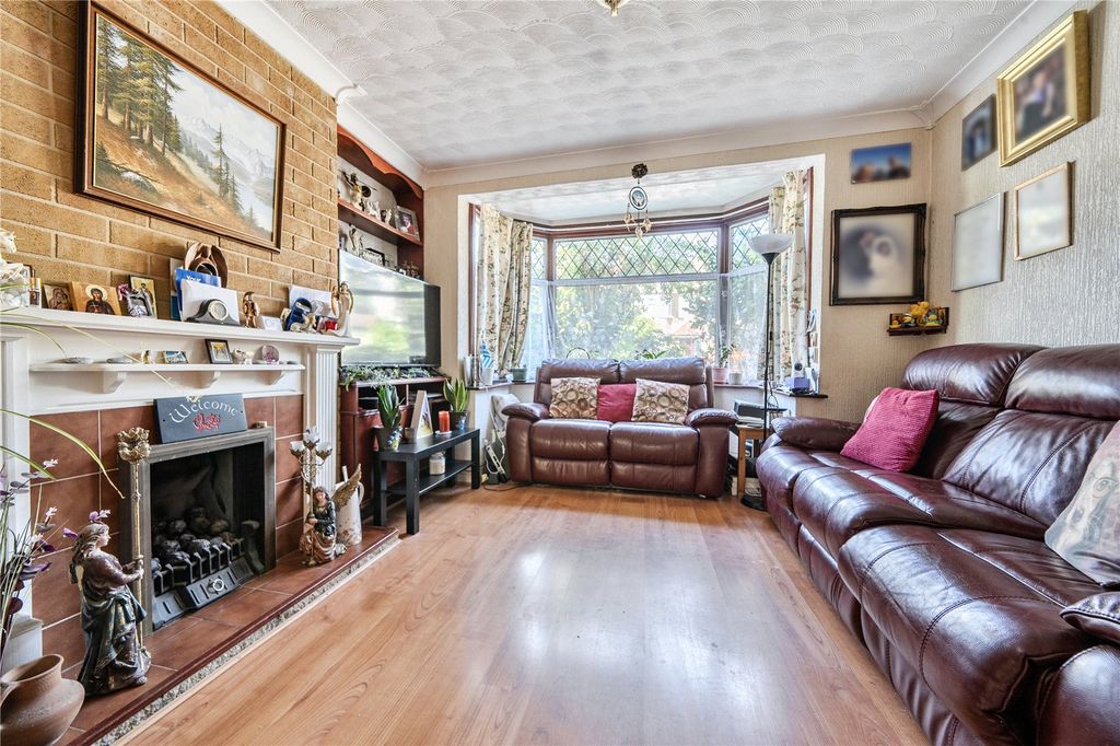 Property photo 3 of 27 Picture No. 20