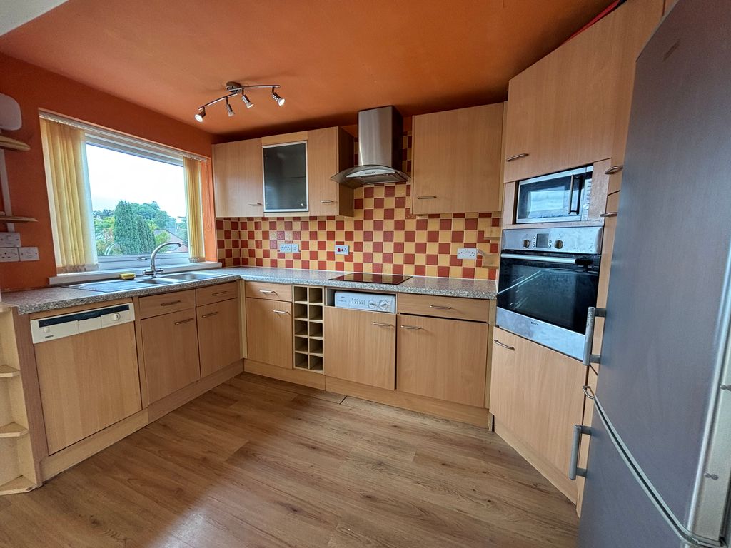 Property photo 2 of 13 Image