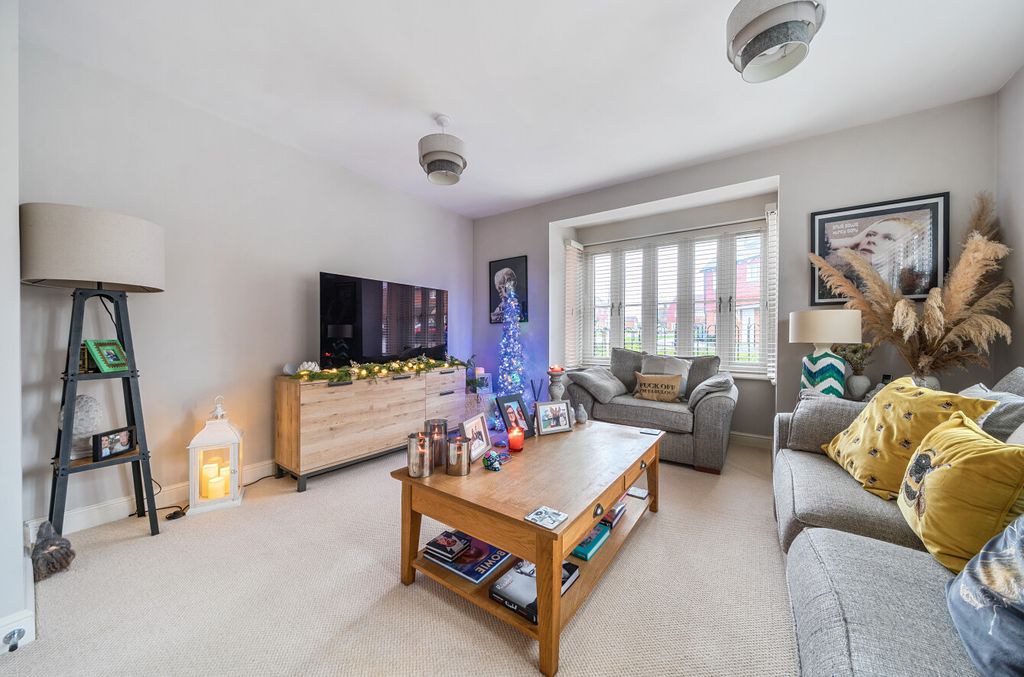 Property photo 2 of 7