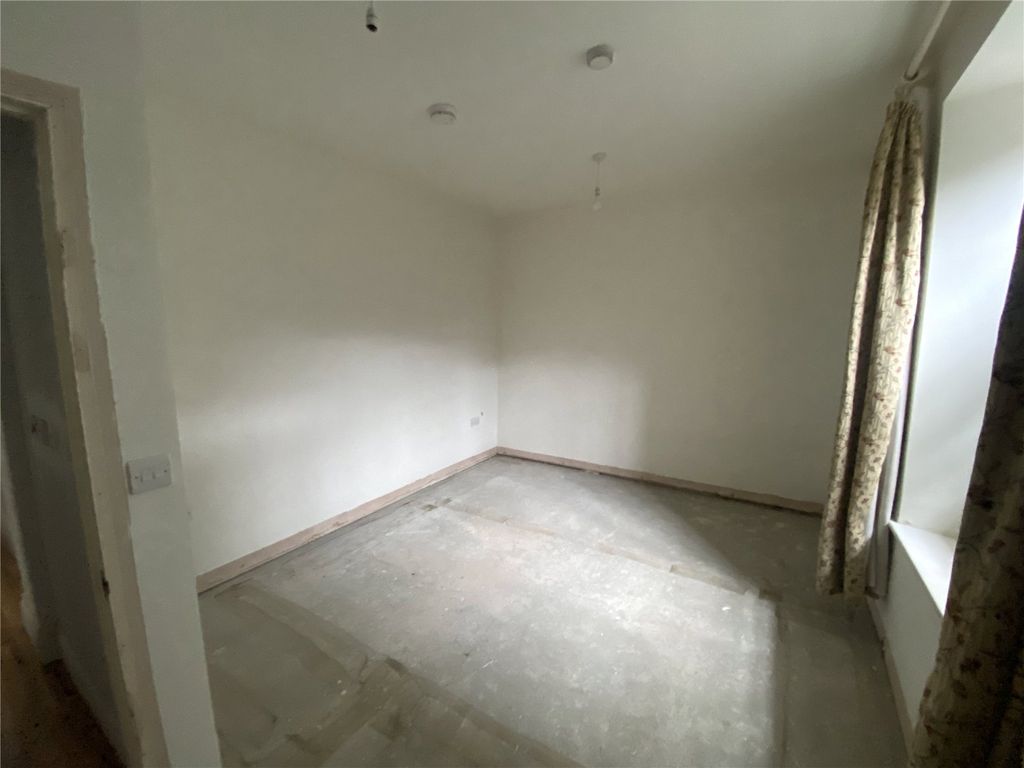 Property photo 3 of 5 Bedroom 1