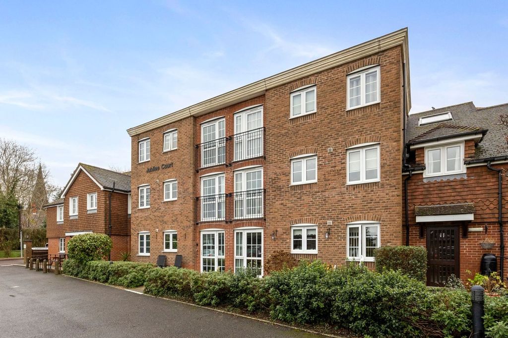 Property photo 1 of 18