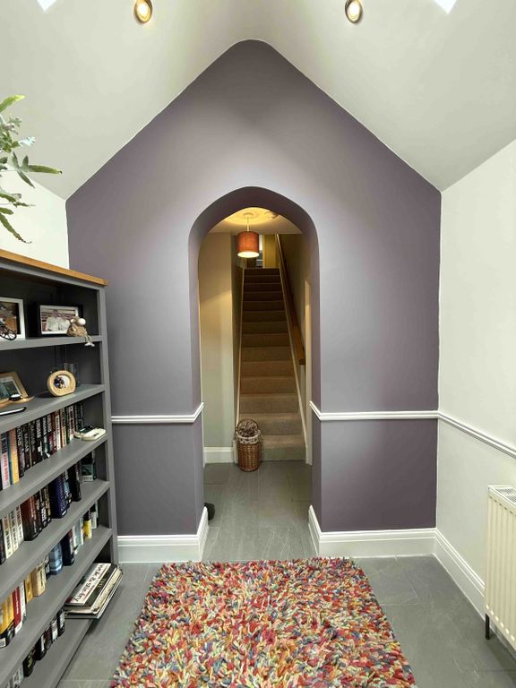 Property photo 2 of 46 Entrance Hall