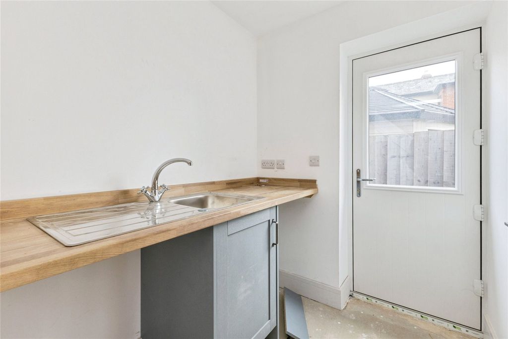 Property photo 3 of 9 Picture No. 05