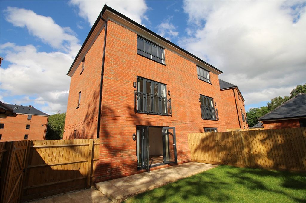 Property photo 1 of 15 Picture No. 01