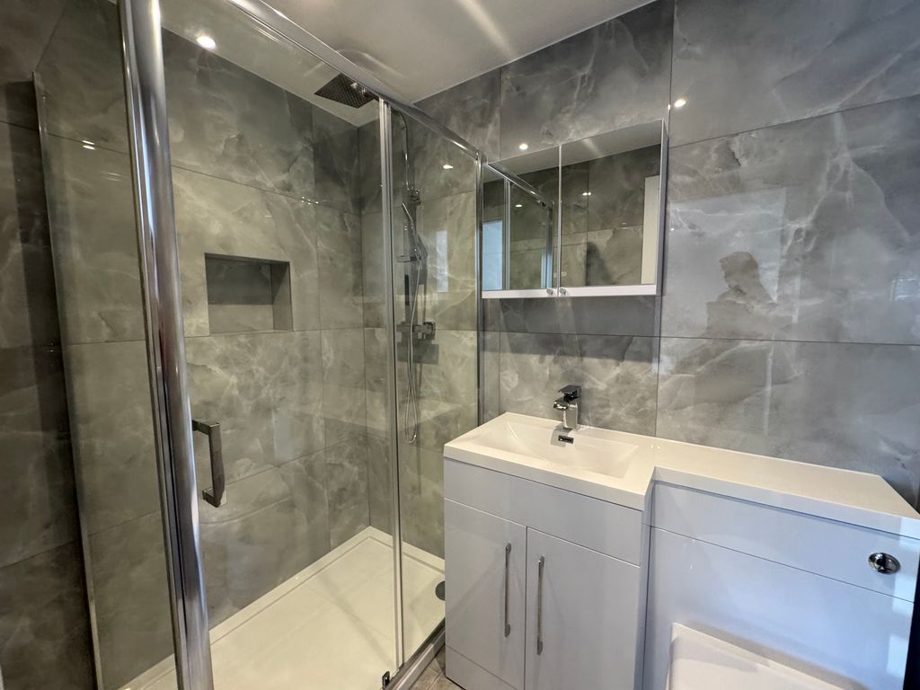 Property photo 3 of 3 Bathroom