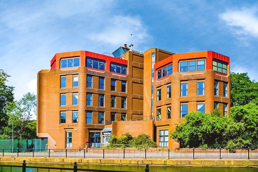 Property photo 2 of 14 Image