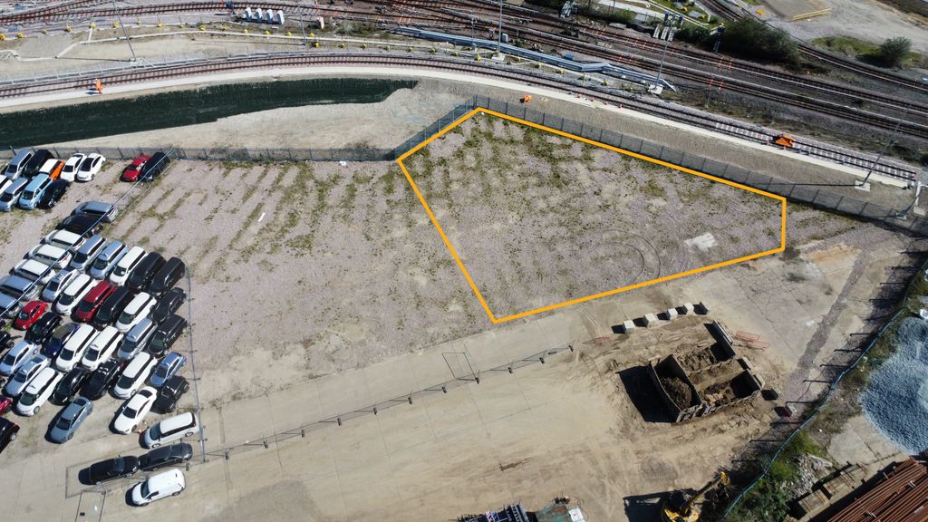 Property photo 1 of 1