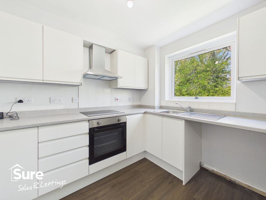 Property photo 2 of 14 4843543