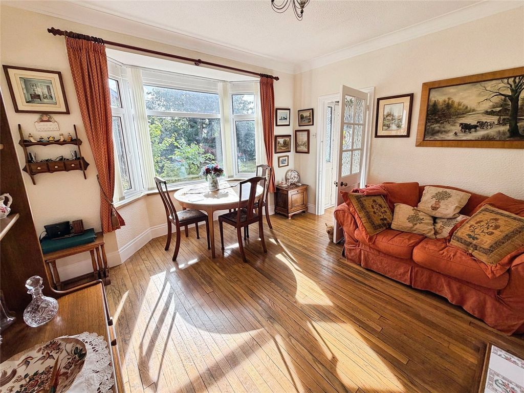 Property photo 2 of 34 Dining Room