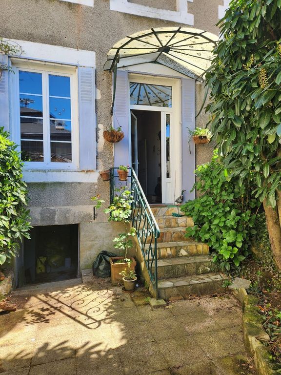 Property photo 2 of 10