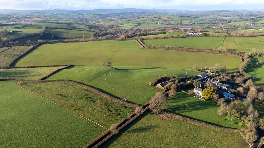 Property photo 3 of 4 Picture 3