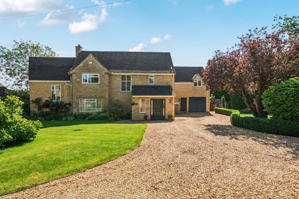 Property photo 1 of 37 Picture No. 97