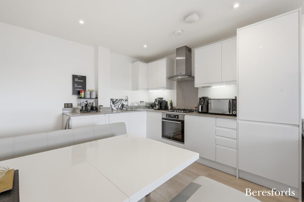 Property photo 2 of 16 Picture No. 08