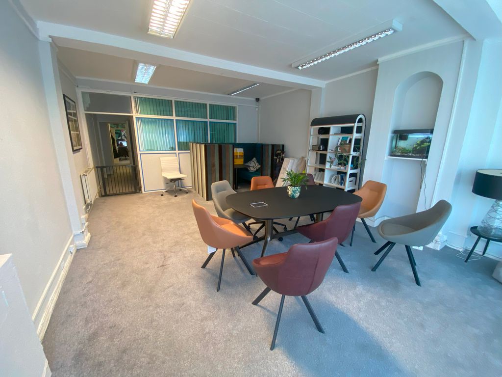 Property photo 2 of 3