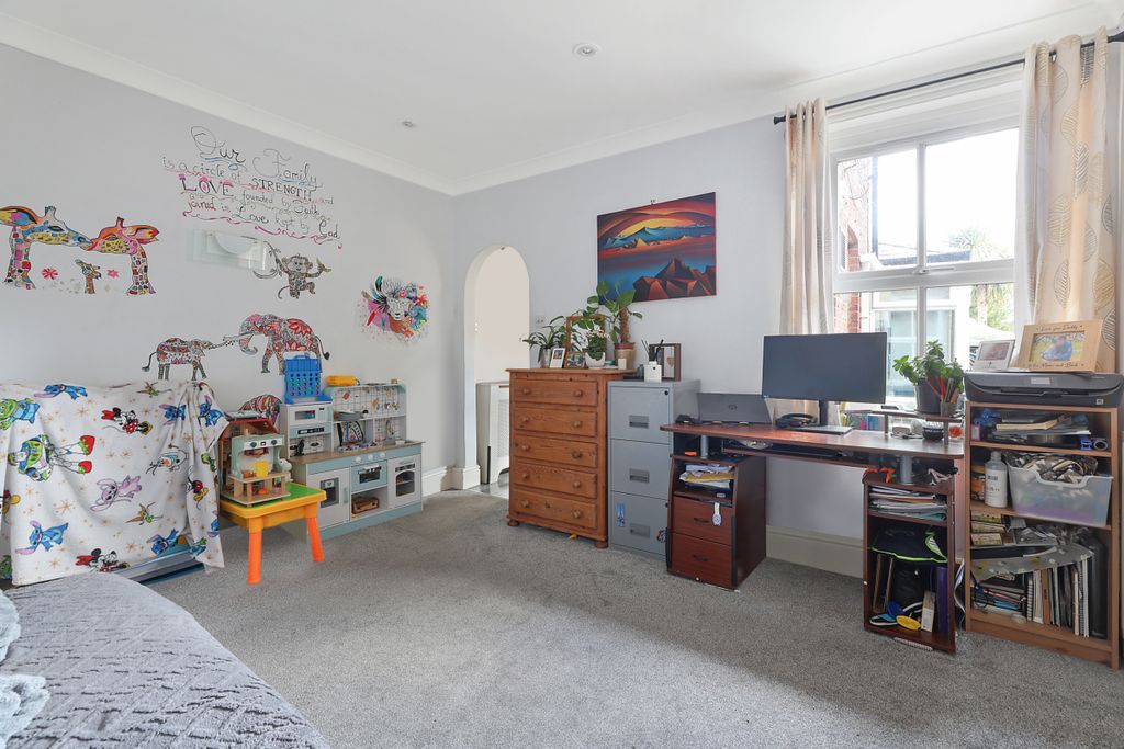 Property photo 3 of 12 Picture No. 06