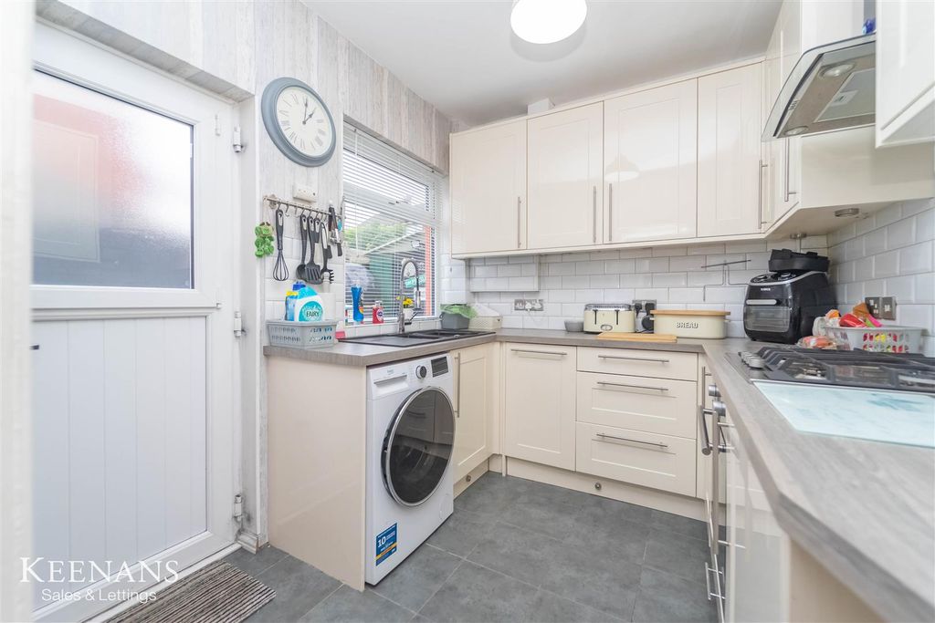 Property photo 3 of 34 3.Jpg