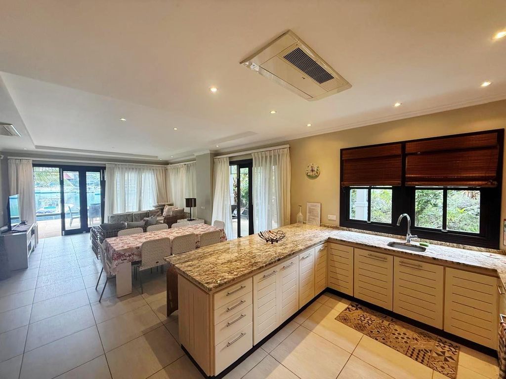 Property photo 3 of 24