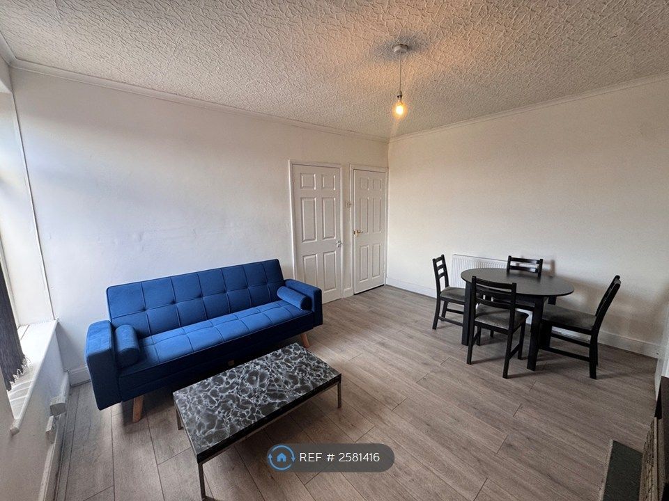 Property photo 1 of 13 Living Room 1