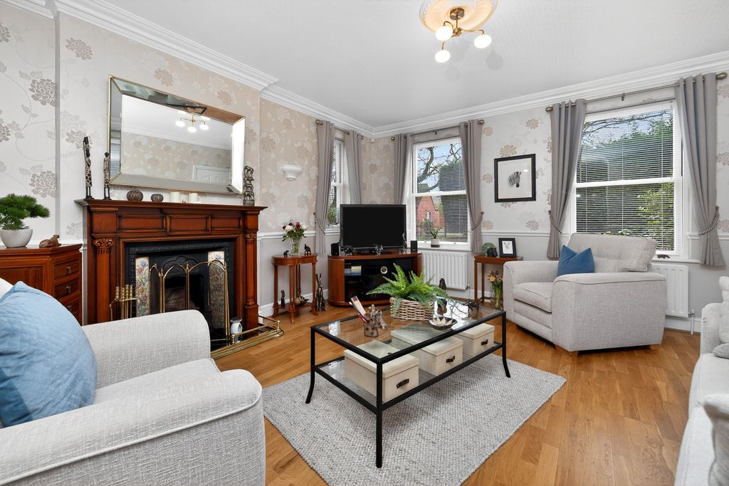 Property photo 2 of 19