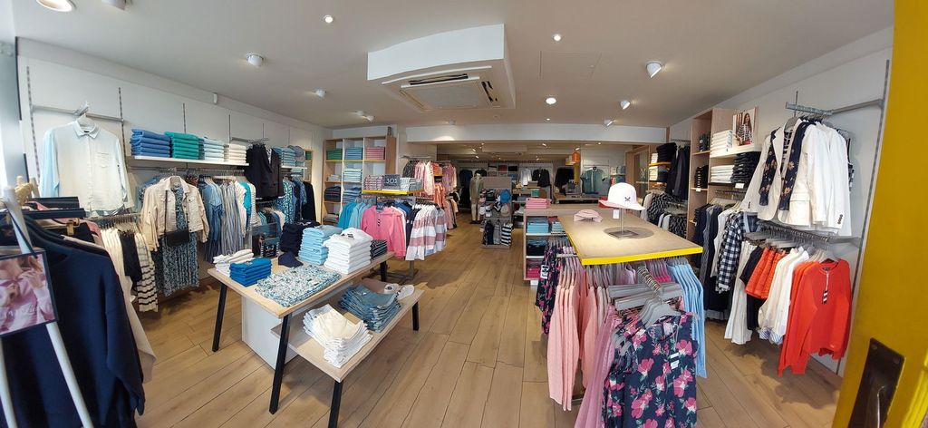 Property photo 2 of 9