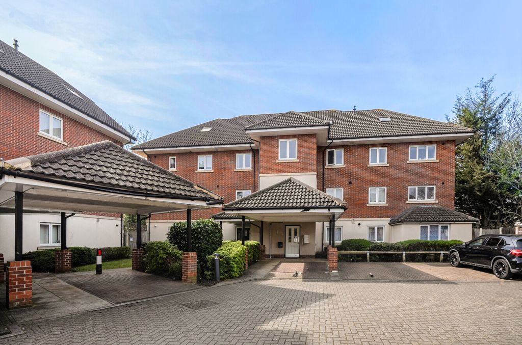 Property photo 1 of 11 Front2