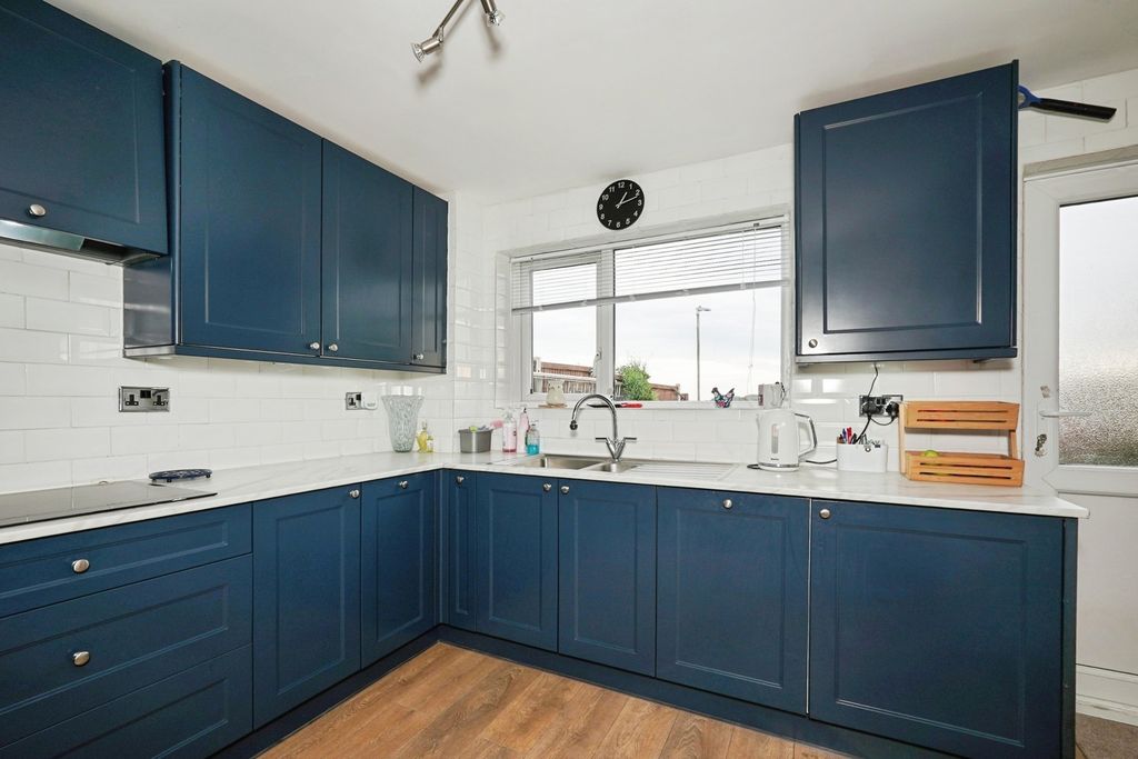 Property photo 2 of 15 Photo