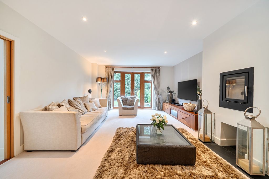 Additional image 18 of 4 bed terraced house for saleHigh Street, Pinner HA5