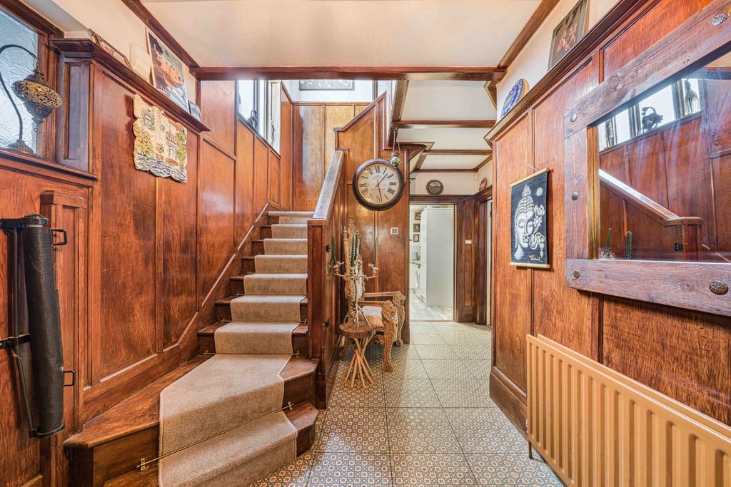 Property photo 2 of 76 Picture No. 46