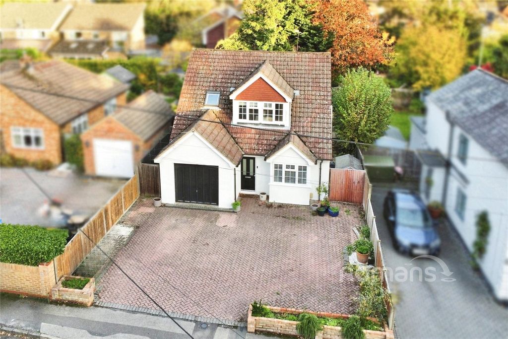 Property photo 2 of 18 Picture No. 14