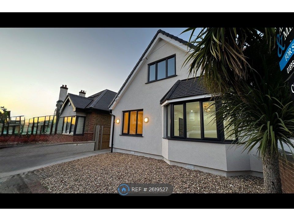 Property photo 2 of 33