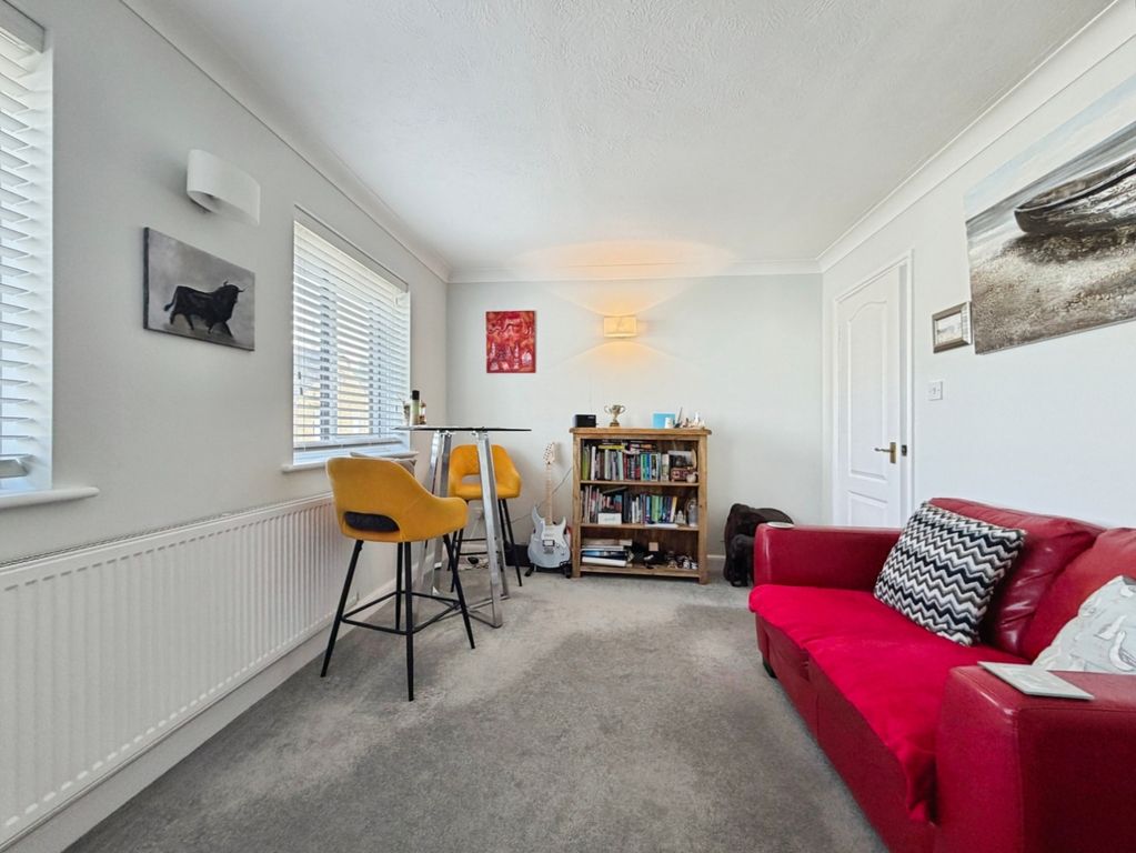 Property photo 3 of 8
